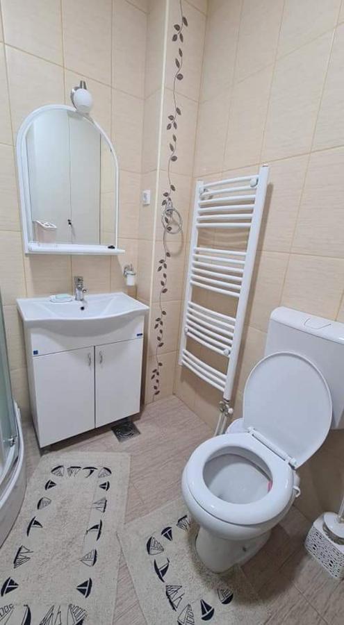 Ales Apartman Sombor Esterno foto