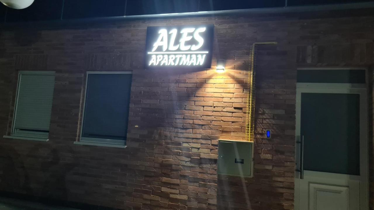 Ales Apartman Sombor Esterno foto